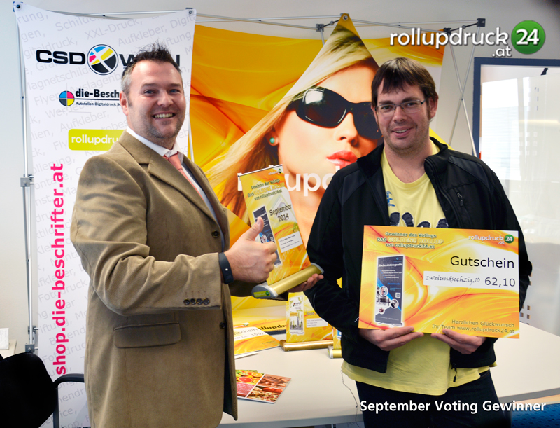 Glückliche Gewinner des Godlenen Rollups von www.rollupdruck24.at